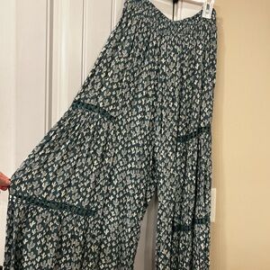 Beautiful Wide Leg Cactus Pants